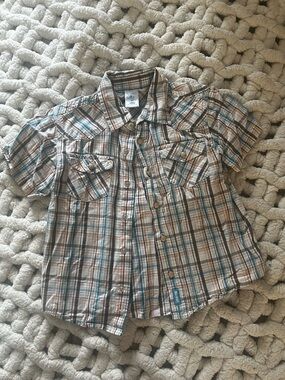 Old Navy Short Sleeve Plaid Button-Down Shirt in Tan, Blue and Brown